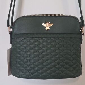 Elegant Green Crossbody Bag with Gold Accent